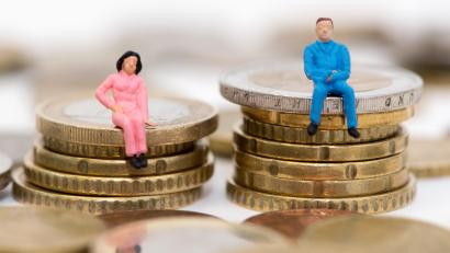 Symbolbild: Andrea Warnecke
In Sachen Gender Pay Gap nicht nur auf die Politik vertrauen: Gehaltsverhandlungen richtig vorbereiten, kann große Lohnunterschiede verhindern.