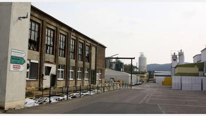 Archivbild: td
Der Zweckverband Müllkraftwerk Schwandorf kann sich vorstellen am Standort der insolventen Fluorchemie in Stulln, in einem neuen Verfahren Schlacke weiter auf zu bereiten.