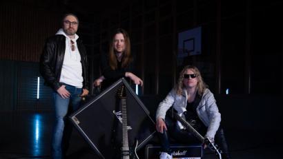 Bild: Jan Gresser
Die Rockband "Major Overdrive" hat das in der Pleysteiner Turnhalle gedrehte Musikvideo zu ihrer neuen Single „White Lies Creeping“ veröffentlicht.