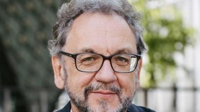 Bild: Nina Tenhumberg/exb
Das neue Buch „Den Frieden gewinnen“ von Heribert Prantl dient als Grundlage für seinen Vortrag im Musikomm.