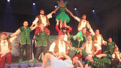 Bild: kro
Die Truppe der Tursiana Tirschenreuth präsentierte beim 14. Oberpfälzer Männerballett-Turnier einen Tanz unter dem Motto "Peter Pan".