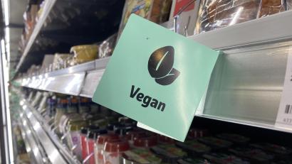 Bild: Stefanie Swann
Das Angebot an veganen Produkten in den Weidener Supermärkten wird immer größer.