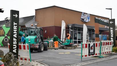 Bild: Petra Hartl
Bei McDonalds an der Fuggerstraße in Amberg wird umgebaut.