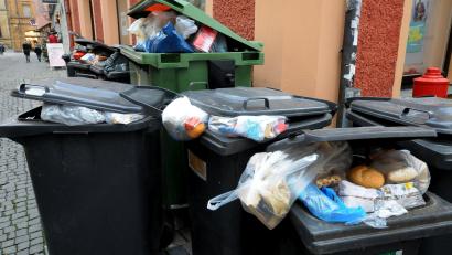 Symbolbild: Stephan Huber
Der Hausmüll in Weiden bleibt am 13. und 14. März stehen. Der Städtische Bauhof wird bestreikt.