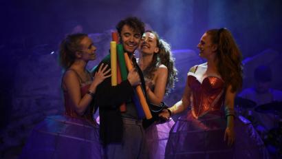 Bild: Opernwerkstatt am Rhein/exb
Die Opernwerkstatt am Rhein zeigt im Stadttheater Amberg "Peer Gynt" als Rockmusical.