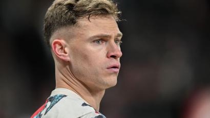 Bild: Fabian Strauch/dpa
Joshua Kimmich verlängert seinen Vertrag beim FC Bayern.