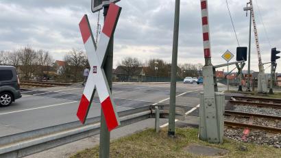 Bild: Wilhelm Amann
Am Bahnübergang in Nabburg wird eine Reparaturmaßnahme an Gleis und Fahrbahn erforderlich.