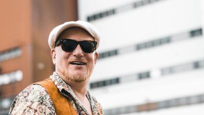 Bild: Stefan Strassenburg/exb
Flo Mega kommt auf den Schafferhof in Neuhaus bei Windischeschenbach.