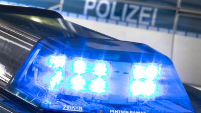 Bild: Friso Gentsch
Ein Kleintransporter mit Anhänger war doppelt so schwer als erlaubt. Die Weiterfahrt auf der A6 wurde untersagt.