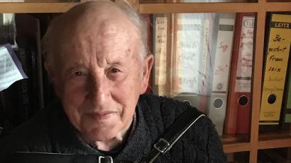 Bild: mma
Josef Geisler ist mit 90 Jahren noch ein leidenschaftlicher Akkordeonspieler.