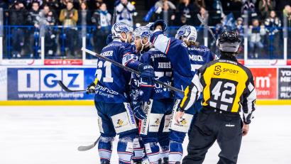 Bild: Tobias Neubert
Redakteur Fabian Leeb glaubt, dass die Blue Devils Weiden am Ende der Play-off-Serie gegen die Krefeld Pinguine jubeln werden.