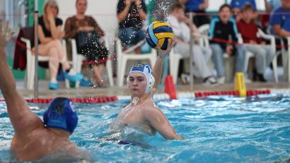 Archivbild: Dieter Jäschke
Paul Winter (Szene aus einem früheren Spiel) und die Weidener Wasserballer verloren in Nürnberg.
