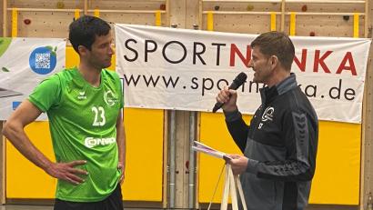 Bild: gsp
Zweiter Abteilungsleiter Tom Schaller verabschiedet den Trainer Bosko Novovic.
