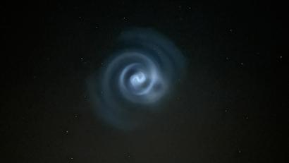 Bild: Stephan Bodensteiner
Das blaue Spiral-Licht war am Montagabend auch von Kohlberg aus zu sehen.