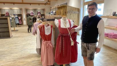 Bild: upl
Georg Nübler in seinem Trachtenhof in Immenstetten. Das Unternehmen war von der Corona-Pandemie besonders stark betroffen.