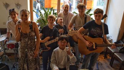 Bild: Von Koenen
Die Schülerband namens Blesk spielt am Freoitag, 28. März, im Club La Vida in Amberg.