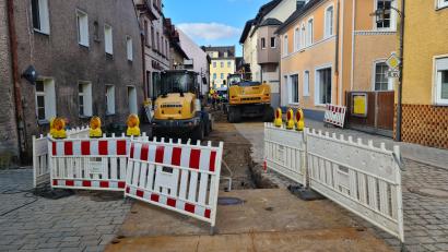 Bild: Stefan Neidl
Die Baumaßnahmen an der Unteren Torstraße in Grafenwöhr sind angelaufen.