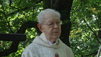 Bild: mmj
Pfarrer Michael Reitinger ist im Alter von 87 Jahren verstorben. Im vergangenen Jahr nahm er noch am Frauentag in Stadlern teil.