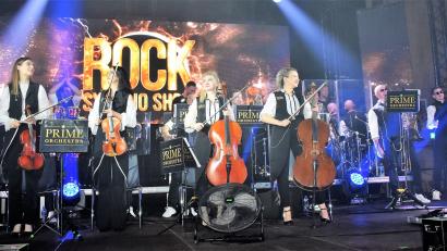 Archivbild: rgr
Die großartige Rock-Sympho-Show kann man am Donnerstag, 3. April in der Stadthalle Grafenwöhr erleben.