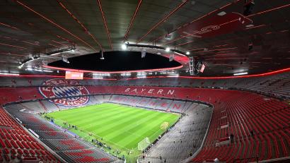 Symbolbild: Sven Hoppe/dpa
Der Höhepunkt seiner Landtagskarriere war für den AfD-Abgeordneten Ingo Hahn ein Spiel des FC Landtag in der Allianz-Arena vor 60 Zuschauern, bei dem er den Siegtreffer schoss trotz gezerrter Wade.