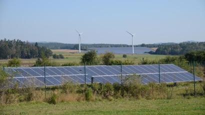Archivbild: Arnold Koch
Am Ausbau der Photovoltaik scheiden sich in Speichersdorf die Geister.