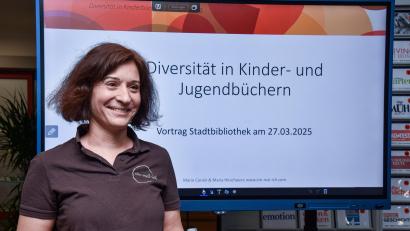 Bild: Stephan Huber
Internationalen Woche gegen Rassismus, Diversität in Kinder- und Jugendbüchern: Hierzu gab es einen Vortrag für Eltern, Großeltern und pädagogische Fachkräfte in der Stadtbibliothek Amberg. Maria Hirschauer, eine der Referentinnen, ist promovierte Pädagogin.