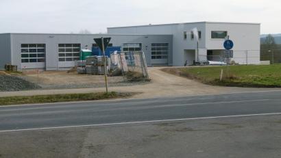 Bild: rn
Auch die nur etwa 30 Meter lange "Zufahrt zum BRK-Heim" musste als Ortsstraße gewidmet werden. Sie liegt in der Grafenwöhrer Straße außerhalb des Ortsschilds