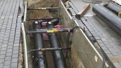 Bild: Hirsch
Die Stadt Schwandorf baut das Fernwärmenetz weiter aus. Ab 1. April steigen die Verbraucherkosten um 27 Prozent.