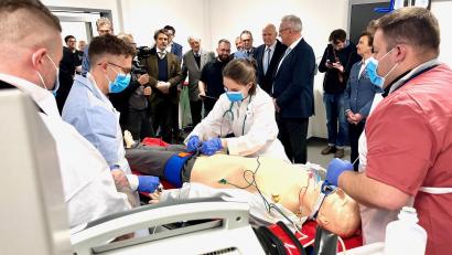 Bild: Gabi Schönberger
Hoher Besuch im Zentrum für besondere Einsatzlagen in Windischeschenbach.