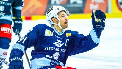 Archivbild: Elke Englmaier
Dennis Thielsch (hier noch im Trikot der Blue Devils) ist mit seinem neuen Verein FASS Berlin Meister der Regionalliga Ost geworden.
