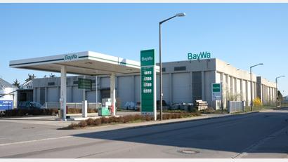 Bild: Hirsch
Die Baywa-Tankstelle auf dem Betriebsgelände in der Bellstraße bleibt, bei Baywa Agrar ein paar Meter weiter gehen dagegen am 31. Dezember die Lichter aus.