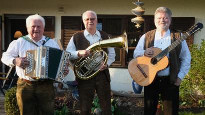Bild: Hirsch
Machen seit 30 Jahren gemeinsam bodenständige Oberpfälzer Volksmusik: "Die Selbergstrickten" Karl Grabinger, Willi Riedhammer und Willi Stöhr (von links).