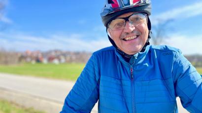 Bild: ck
Der leidenschaftliche Radfahrer Andreas Wutzlhofer wird bei den Kommunalwahlen 2026 als Bürgermeister nicht mehr antreten. Nach 46 Jahren in der Kommunalpolitik will er sich zurückziehen und mit seiner Familie und Freunden den Ruhestand genießen.