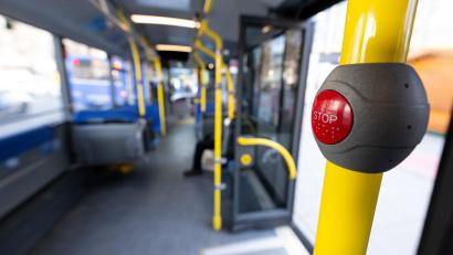 Symbolbild: Sven Hoppe/dpa
Die Vollsperrung in der Burgstraße in Hirschau hat Auswirkungen auf den Bus-Verkehr.