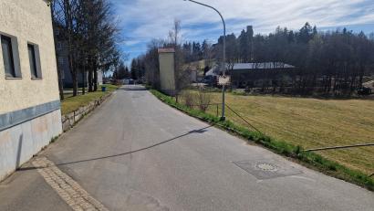 Bild: pi
Hier sollen die 19 neuen Stellplätze für Flossenbürg entstehen.
