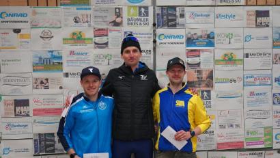 Bild: Thomas Hölzl
Erik Hille (Mitte) triumphierte über zehn Kilometer vor Thomas Stielper (links) und Markus Bergler.