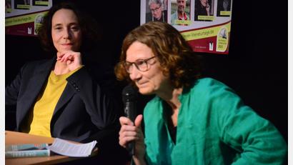 Bild: Kunz
Buchhändlerin Maria Rupprecht (rechts) und Autorin Lucy Fricke plaudern aus dem Nähkästchen der Buchbranche.
