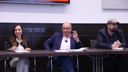 Bild: mib
Die SPD Regensburg hat ihren designierten Oberbürgermeisterkandidaten Thomas Rudner (Mitte) vorgestellt.