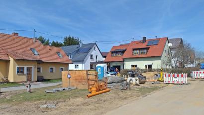Bild: ld
Umfangreiche Arbeiten laufen derzeit auf dem Siedlerplatz in Neubrand.