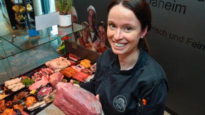 Bild: Petra Hartl
In der Metzgerei von Christine Lotter in Amberg wird überwiegend Schweinefleisch verlangt, vor allem im Sommer.