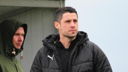 Archivbild: Thomas Schrems
Jiri Prochazka, Trainer des SV Poppenreuth, steht mit seinem Team am sportlichen Abgrund.