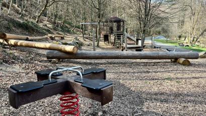 Bild: Gabi Schönberger
Der Abenteuerspielplatz am Zusammenfluss von Waldnaab und Fichtelnaab in Windischeschenbach erfreut sich seit Jahren großer Beliebtheit.