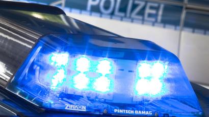 Symbolbild: Friso Gentsch
Nach einem Karfreitagsbesuch bei ihren Eltern kam eine Schweizerin nicht mehr so leicht nach Hause: Über Nacht wurde ihr Auto in Windischeschenbach gestohlen.