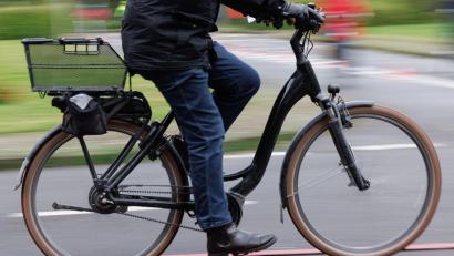 Symbolbild: Friso Gentsch/dpa
Heute ist das Rad ein alltägliches Fortbewegungsmittel. Das war nicht immer so: In den Anfangsjahren Ende des 19. Jahrhunderts war Radfahren in Nabburg eher den Gutsituierten vorbehalten.