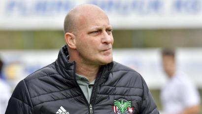 Archivbild: Hubert Ziegler
Tobias Rösl ist seit zehn Jahren Sportlicher Leiter bei der DJK Ammerthal. Jetzt springt er wieder als Trainer beim Bayernligisten ein.