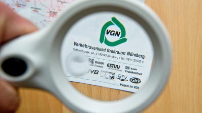 Symbolbild: Daniel Karmann/dpa
Gehören Weiden und der Landkreis Neustadt/WN ab 2026 dem VGN an? Entscheiden wird sich das wohl am Votum des Weidener Stadtrates am Montag.