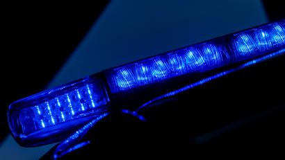 Symbolbild: Rolf Vennenbernd/dpa
Bei Marktredwitz ist eine Ampel ramponiert worden. Zeugenhinweise nimmt die Polizeiinspektion Marktredwitz entgegen.