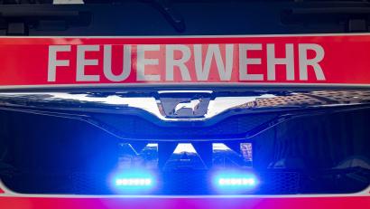 Symbolbild: Paul Zinken
Ein Schaden in Höhe von rund 200.000 Euro entstand bei einem Brand in einem Mehrfamilienhaus in Burglengenfeld.
