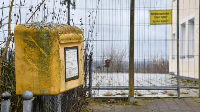 Bild: Petra Hartl
Der einsamste Briefkasten Ambergs steht auf dem Mariahilfberg.