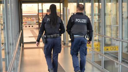 Bild: Bundespolizei
Die Polizei auf Streife am Regensburger Bahnhof.